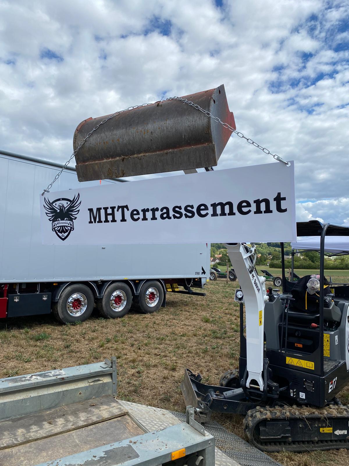 Panneaux Dibond® et Akylux® publicitaires